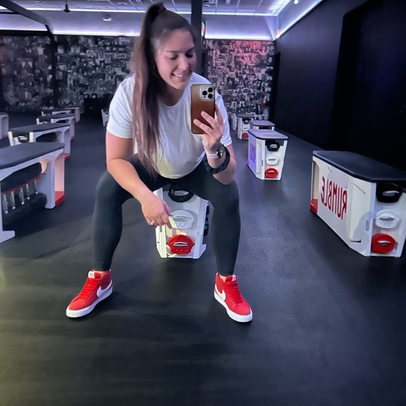 Meet your Posher, Calley - Picture 2 of 2